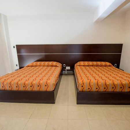 Hotel Oaxaca Inn Express Екстер'єр фото