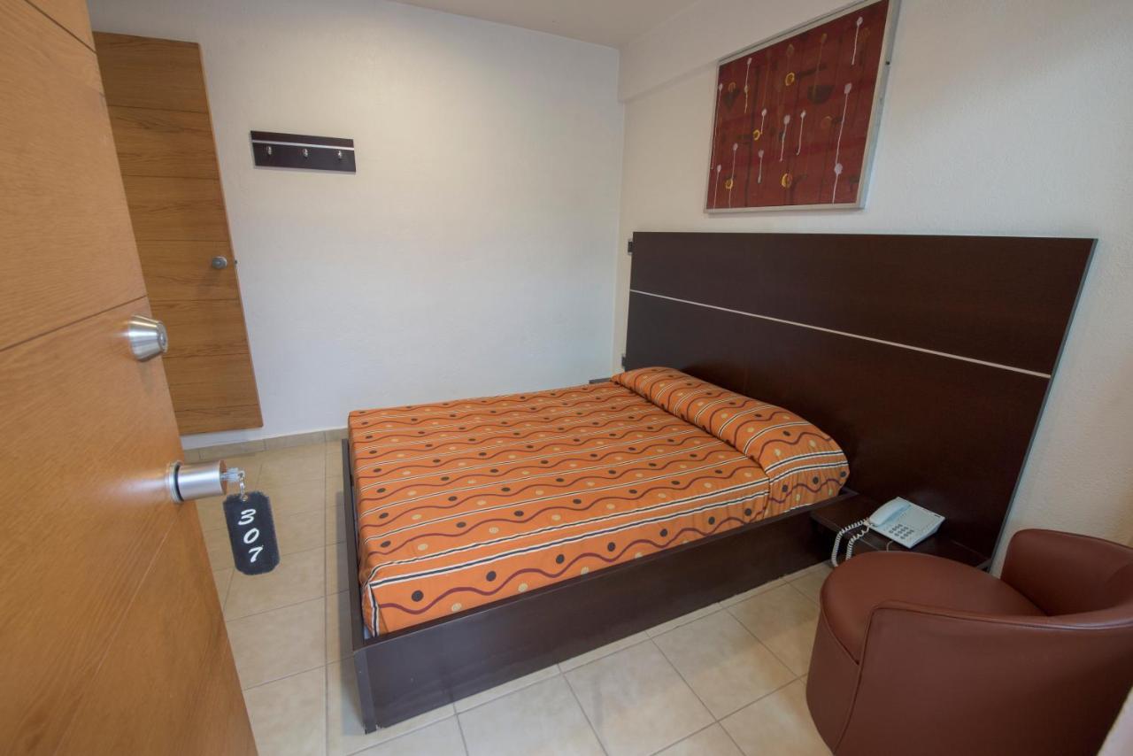 Hotel Oaxaca Inn Express Екстер'єр фото