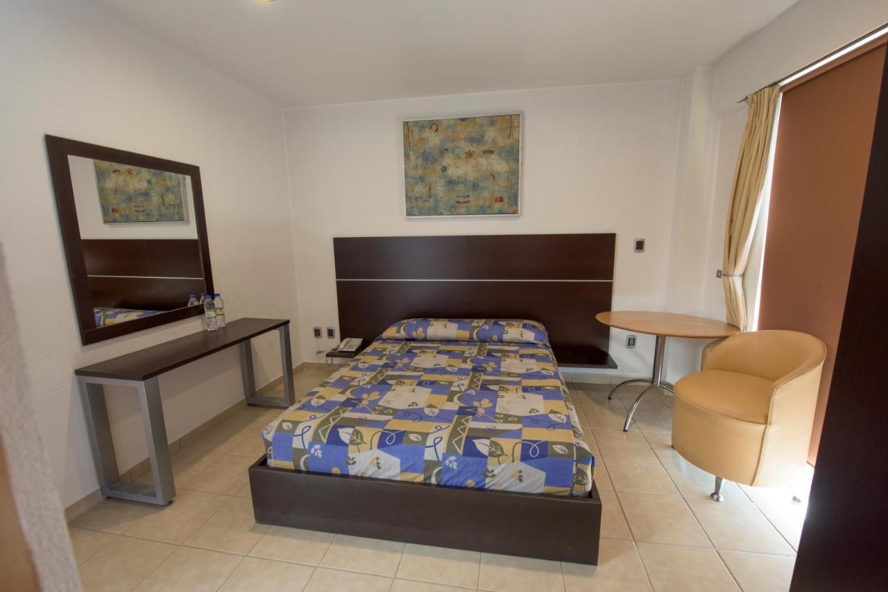 Hotel Oaxaca Inn Express Екстер'єр фото